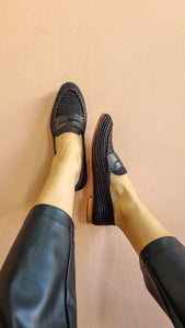 CAPRI BLACK WOMEN LOAFER