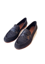 CAPRI BLACK WOMEN LOAFER