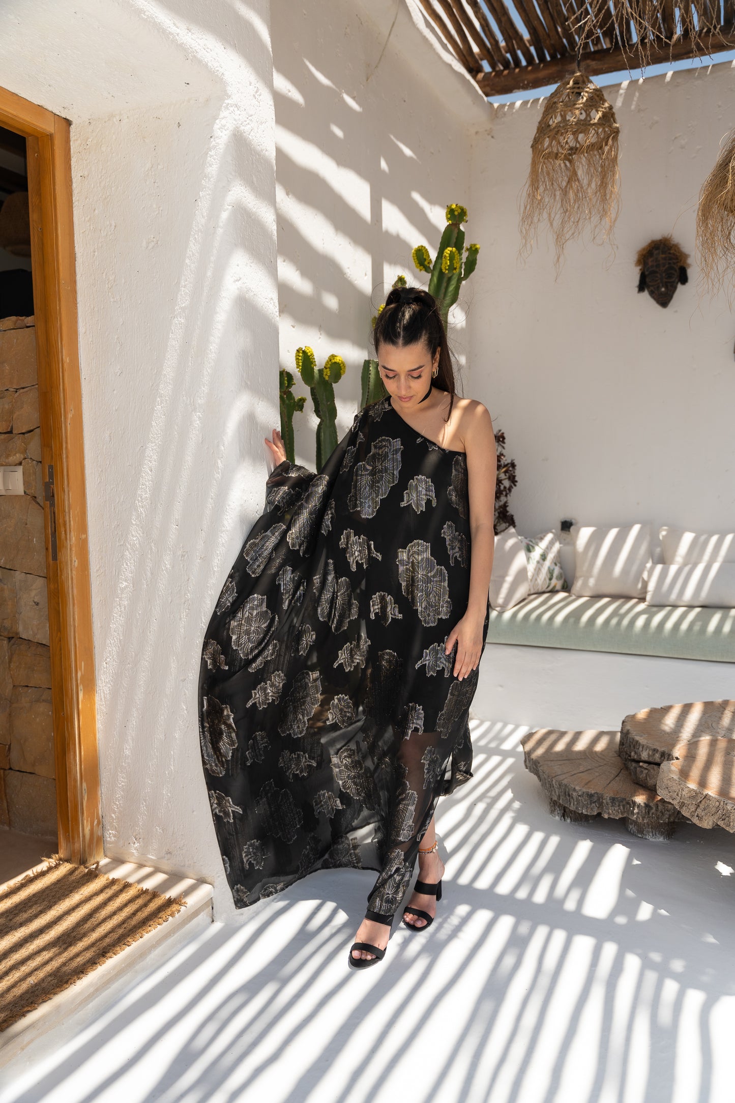 ROBE NOIRE SOHO