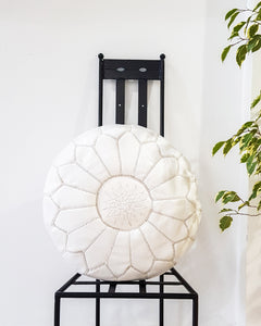 WHITE LEATHER POUF - Milsouls