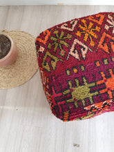 KILIM RED FLOOR POUF
