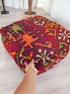 KILIM RED FLOOR POUF