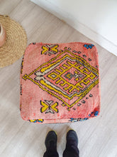 KILIM PINK POUF