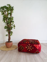 KILIM FLOOR POUF