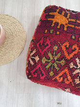 KILIM FLOOR POUF