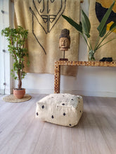 KILIM CREAMY FLOOR POUF