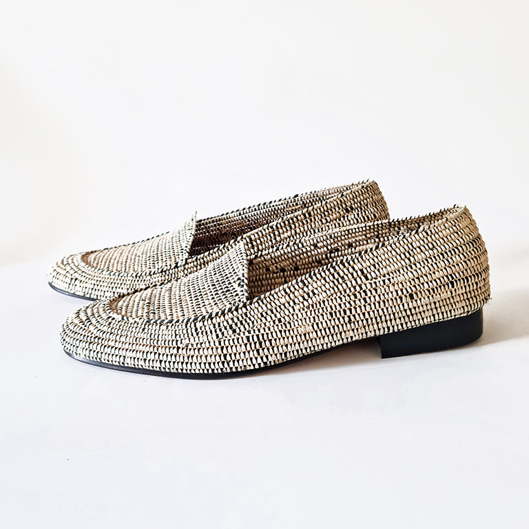 MOCASSIN RÉTRO EN RAPHIA
