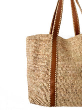 ARYA RAFFIA TOTE BAG